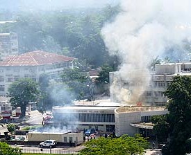 Kinshasa Supreme Court set ablaze by Bemba supporters