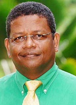 Seychellois opposition leader Wavel Ramkalawan: «The ruling party is running scared.» - sey_Ramkalawan