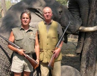 El rey Juan Carlos, de cacería en Botstuana