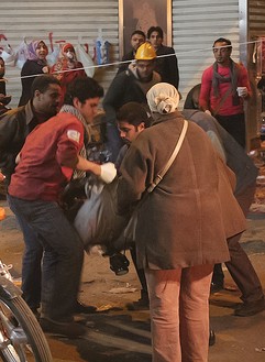 Heridos en El Cairo, Egipto, en las manifestaciones del 4 de febrero de 2012