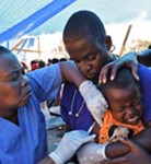 Campaña de vacunación contra el sarampión en Mozambique